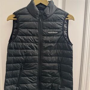 Skechers Puffer Vest — Size S — Never Used